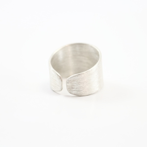 Minimal flat ring - Silver 925 - ασήμι, ασήμι, chic, design, μοντέρνο, ασήμι 925, δαχτυλίδι, δαχτυλίδια, minimal, ασημένια, διαχρονικό, contemporary, φλατ, αυξομειούμενα - 3