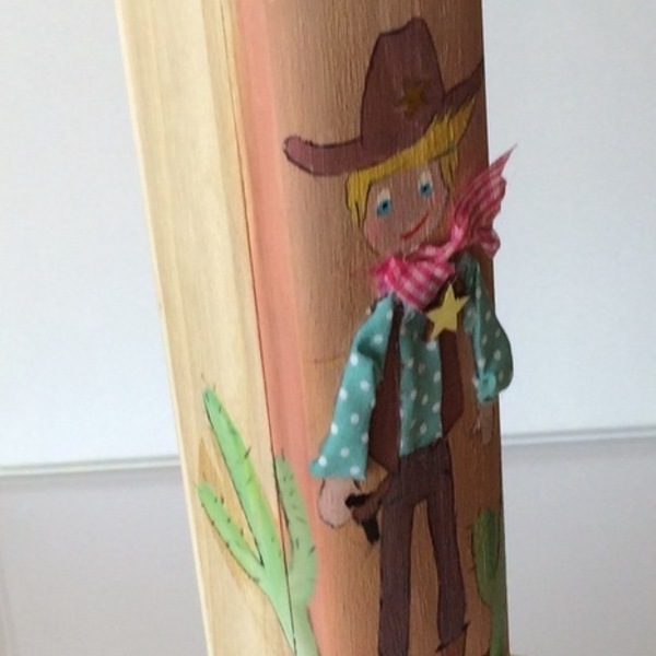 Λαμπάδα με ξύλινο κουτί"Far West" - ζωγραφισμένα στο χέρι, αγόρι, λαμπάδες, νονά, μαμά, μπαμπάς, κερί, για παιδιά - 2