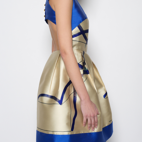 Μίνι φόρεμα με ανοιχτή πλάτη με αφηρημένο μοτίβο (abstract print) από ύφασμα mikado - καλοκαιρινό, πολυεστέρας, mini, αμάνικο, γάμου - βάπτισης - 3
