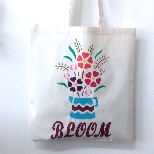 Τσάντα tote Bloom - ύφασμα, ύφασμα, βαμβάκι, handmade, ζωγραφισμένα στο χέρι, γυναικεία, λουλούδια, τσάντα, χειροποίητα, all day, must αξεσουάρ, must, γυναίκα
