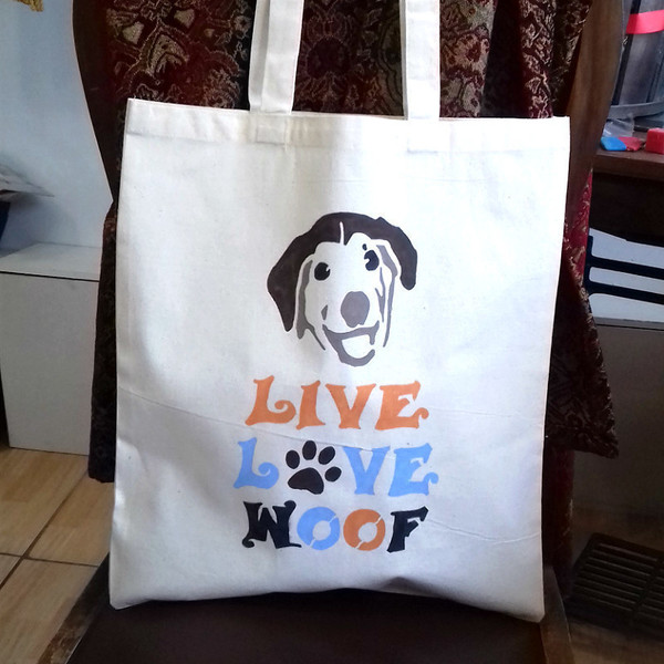Τσάντα tote bag σκύλος Live, Love, Woof. - ύφασμα, ύφασμα, βαμβάκι, handmade, ζωγραφισμένα στο χέρι, γυναικεία, τσάντα, χειροποίητα, all day, must αξεσουάρ, must, γυναίκα - 2