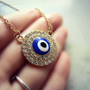 big blue eye| κολιε ματι αλυσιδα - chic, στρας, στρας, fashion, χρωματιστό, vintage, charms, ιδιαίτερο, μοντέρνο, μέταλλο, κολιέ, μάτι, εντυπωσιακό, καθημερινό, minimal, must, κοντά, ευκολοφόρετο, διαχρονικό, μπρούντζος, amano, Black Friday, φθηνά - 4