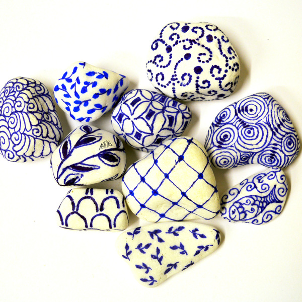10 HandPainted Blue Pebbles / 10 Πέτρες ζωγραφισμένες στο χέρι - design, ζωγραφισμένα στο χέρι, πέτρα, χειροποίητα, πέτρες, set, personalised - 3