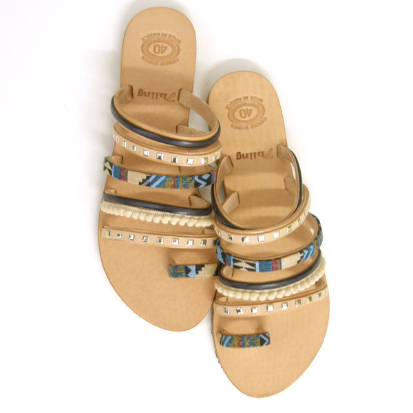 Pom Pom Multi strap σανδάλια - δέρμα, κορδέλα, κορδέλα, pom pom, pom pom, σανδάλια, δερμάτινα κορδόνια, boho, ethnic, φλατ, slides - 2