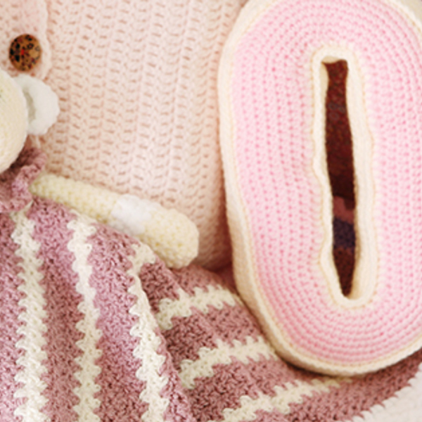 Πλεκτή κουβέρτα αγκαλίτσα με προβατάκι-Huggie sheep in dust pink - vintage, πλεκτό, πολυεστέρας, κορίτσι, δώρο, crochet, δώρα για βάπτιση, βρεφικά, κουβέρτες - 5