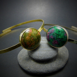 " Ruby Zoisite and Ounakite bracelet " - Χειροποίητα σφυρήλατα βραχιόλια ώμου με Ζοϊσίτη κ Ουνακίτη! - ημιπολύτιμες πέτρες, ημιπολύτιμες πέτρες, chic, vintage, κλασσικό, design, μοναδικό, γυναικεία, ορείχαλκος, ανοιξιάτικο, αλπακάς, donkey, χειροποίητα, σφυρήλατο, minimal, boho, ethnic, χεριού, χειροπέδες, αυξομειούμενα - 3