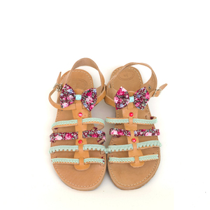 Amaryllis Sandals - δέρμα, βαμβάκι, φιόγκος, chic, δαντέλα, μοντέρνο, ταμπά, πέτρα, pom pom, σανδάλια, χειροποίητα, πέτρες, φλοράλ, romantic, στυλ φιόγκος, φλατ, ankle strap