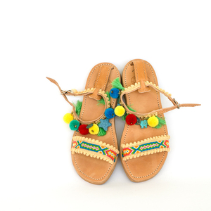 Bird of Paradise Sandals - δέρμα, ημιπολύτιμες πέτρες, chic, ιδιαίτερο, μοντέρνο, λάβα, χαολίτης, με φούντες, pom pom, σανδάλια, χειροποίητα, εντυπωσιακά, χάντρες, boho, φλατ, ankle strap