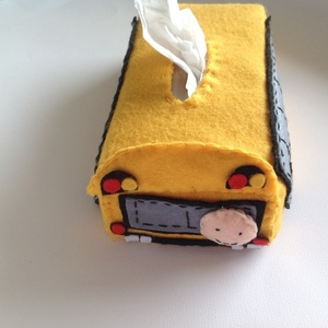 Επιτραπέζια θηκη για χαρτομάντιλα "school bus" - μοναδικό, αγόρι, τσόχα, δώρο, οργάνωση & αποθήκευση, χειροποίητα, θήκες, για παιδιά