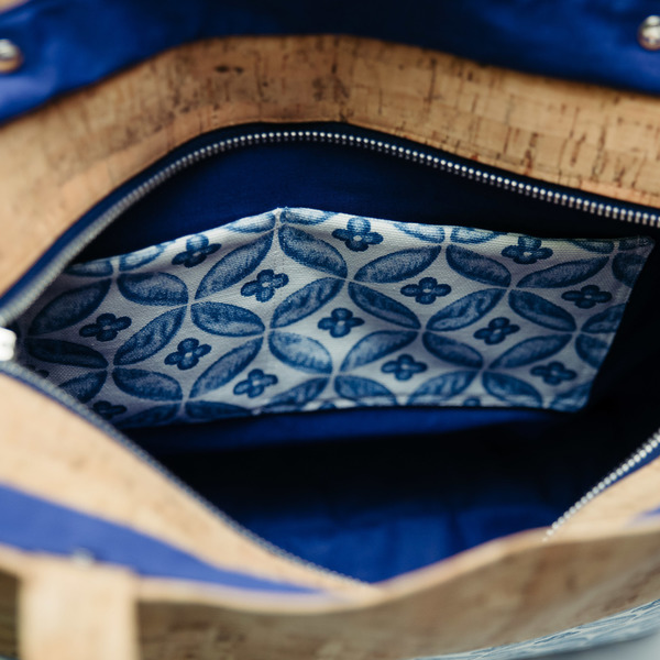 Τσάντα Ώμου "Blue Geometry " - ύφασμα, fashion, ώμου, τσάντα, χειροποίητα, must αξεσουάρ, unique, φελλός, tote - 3
