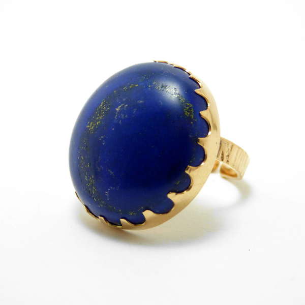 "Μagic lapis" - Χειροποίητο δαχτυλίδι επίχρυσο με ημιπολύτιμο λίθο Lapis Lazuli! - statement, ημιπολύτιμες πέτρες, ημιπολύτιμες πέτρες, chic, βραδυνά, fashion, vintage, κλασσικό, design, ιδιαίτερο, μοναδικό, μοντέρνο, γυναικεία, επιχρυσωμένα, επιχρυσωμένα, ορείχαλκος, sexy, ανοιξιάτικο, χειμωνιάτικο, νεράιδα, donkey, χειροποίητα, δώρα, romantic, απαραίτητα καλοκαιρινά αξεσουάρ, must αξεσουάρ, κλασσικά, γυναίκα, unisex, unique, boho, ethnic