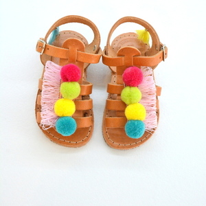 Baby Dorothy sandals - δέρμα, καλοκαίρι, κορίτσι, με φούντες, pom pom, σανδάλια, summer, all day, απαραίτητα καλοκαιρινά αξεσουάρ, boho, φλατ, για παιδιά