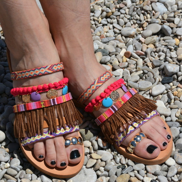 Gipsy Queen sandals - δέρμα, καλοκαίρι, σμάλτος, χειροποίητα, summer, all day, απαραίτητα καλοκαιρινά αξεσουάρ, must, boho, φλουριά, ethnic, κρόσσια, φλατ - 4
