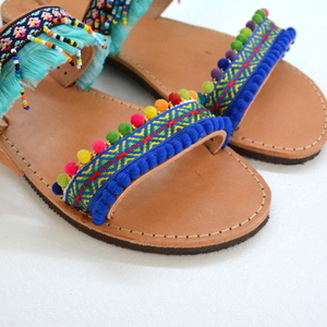 Blue Valentine sandals - δέρμα, στυλ, pom pom, χειροποίητα, summer, χάντρες, all day, απαραίτητα καλοκαιρινά αξεσουάρ, must, boho, κρόσσια, φλατ, ankle strap - 2