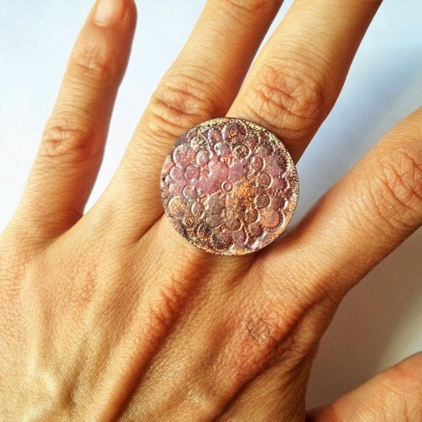 Χάλκινο δαχτυλίδι με αποτύπωση υφής. - statement, μοναδικό, μοντέρνο, γυναικεία, χαλκός, δαχτυλίδι, χειροποίητα, ethnic, μεγάλα, αυξομειούμενα, φθηνά, φθηνά - 5