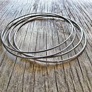 bangle silver bracelet| χειροποιητο ασημενιο βραχιολι βεργα minimal - ασήμι, chic, ασήμι 925, ασήμι 925, χειροποίητα, σφυρήλατο, σφυρήλατο, minimal, υποαλλεργικό, boho, ευκολοφόρετο, rock, διαχρονικό, μεταλλικά στοιχεία, σταθερά, contemporary, νεανικό, trend, χεριού, χειροπέδες - 3