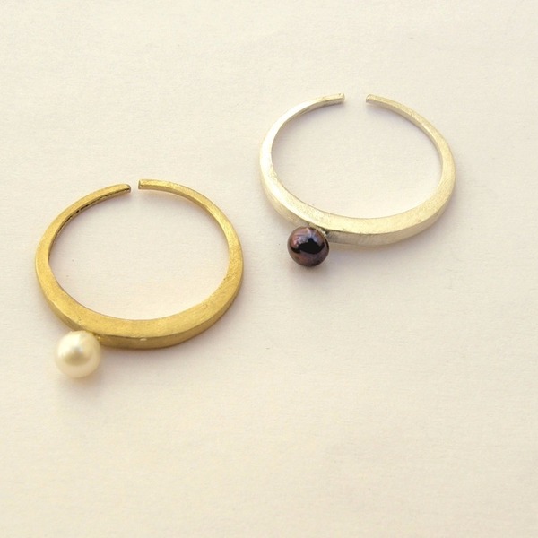Δαχτυλίδι με φυσικό μαργαριτάρι - μοναδικό, μαργαριτάρι, επιχρυσωμένα, επιχρυσωμένα, ασήμι 925, χειροποίητα, elegant, δωράκι, minimal, βεράκια, μικρά, κομψό, αυξομειούμενα - 3