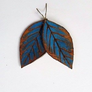 Δερμάτινα σκουλαρίκια «Fall Leaves»! - δέρμα, δέρμα, ζωγραφισμένα στο χέρι, μοναδικό, στυλ, αγάπη, σκουλαρίκια, χειροποίητα, φύλλο, για όλες τις ώρες, must αξεσουάρ, boho, δώρα για γυναίκες - 2