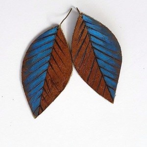 Δερμάτινα σκουλαρίκια «Large Fall Leaves»! - δέρμα, δέρμα, ζωγραφισμένα στο χέρι, μοναδικό, στυλ, δώρο, αγάπη, σκουλαρίκια, χειροποίητα, φύλλο, για όλες τις ώρες, boho, κρεμαστά, μεγάλα, δώρα για γυναίκες - 2