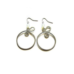 bead hoops #1| χειροποιητο σκουλαρικι κρεμαστο φεγγαροπετρα - statement, chic, μονόχρωμες, fashion, καλοκαιρινό, vintage, μόδα, ιδιαίτερο, μοναδικό, μοντέρνο, πέτρα, στρογγυλό, φεγγαρόπετρα, ανοιξιάτικο, αλπακάς, μέταλλο, γεωμετρικά σχέδια, χειροποίητα, εντυπωσιακά, χάντρες, για όλες τις ώρες, minimal, must, κλασσικά, boho, ethnic, ευκολοφόρετο, rock, διαχρονικό, μπρούντζος, κρεμαστά, amano, contemporary, γάντζος, trend