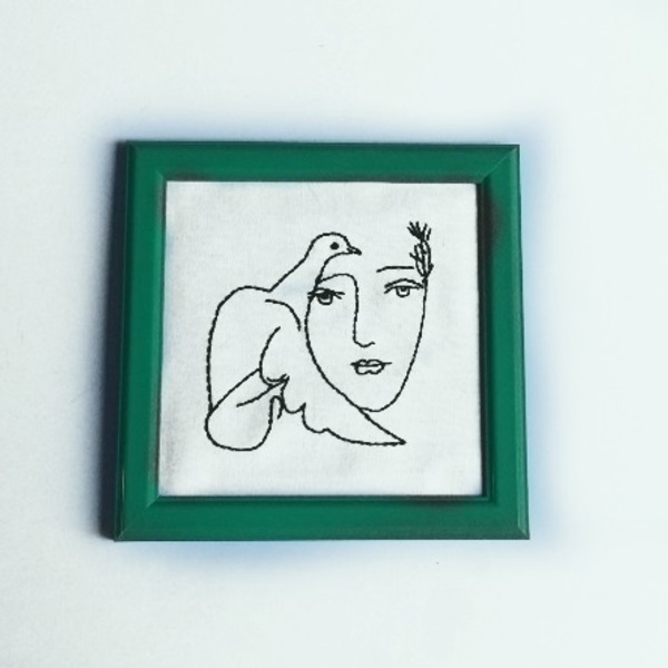 Κέντημα σε κορνίζα "Face of peace by Pablo Picasso" - ύφασμα, κεντητά, διακοσμητικό, ξύλο, πίνακες & κάδρα, δώρο, τοίχου, κορδόνια, χειροποίητα, κρεμαστά