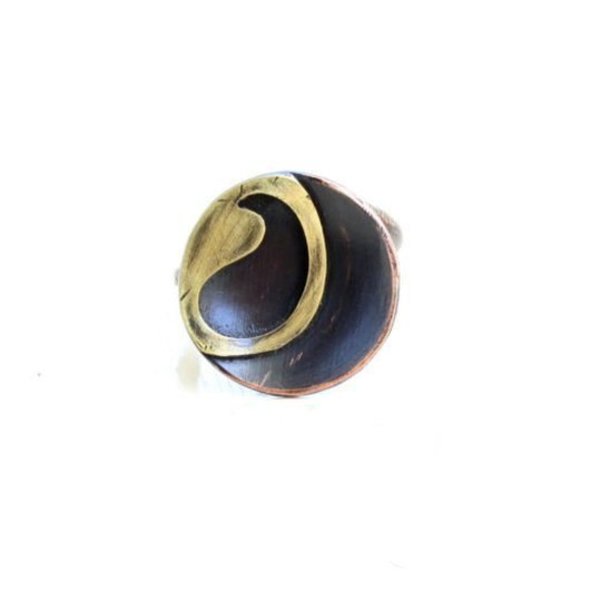 Δαχτυλίδι στρογγυλό με λαχούρι - statement, vintage, μοναδικό, ορείχαλκος, ορείχαλκος, χαλκός, σύρμα, κύκλος, δαχτυλίδι, γεωμετρικά σχέδια, boho, επέτειος, μεγάλα, αυξομειούμενα