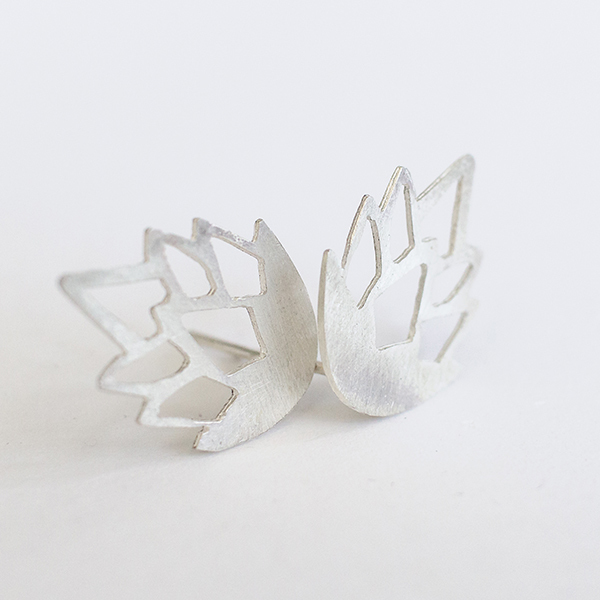 Ασημένια σκουλαρίκια 925 σε σχήμα λωτού "Lotus earrings" - ασήμι 925, λουλούδια, minimal, καρφωτά