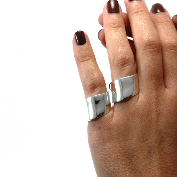 Curvy ring - silver 925 - statement, chic, βραδυνά, μοντέρνο, chevalier, ασήμι 925, ασήμι 925, δαχτυλίδι, δαχτυλίδια, minimal, ασημένια, unisex, contemporary, μεγάλα, έλληνες σχεδιαστές, αυξομειούμενα