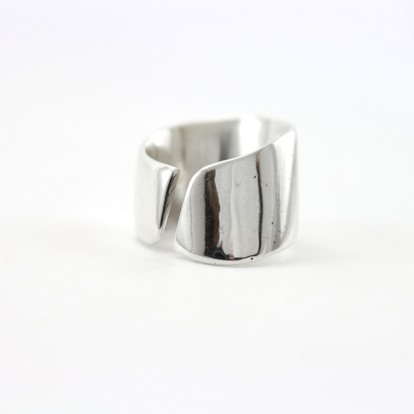 Curvy ring - silver 925 - statement, chic, βραδυνά, μοντέρνο, chevalier, ασήμι 925, ασήμι 925, δαχτυλίδι, δαχτυλίδια, minimal, ασημένια, unisex, contemporary, μεγάλα, έλληνες σχεδιαστές, αυξομειούμενα - 2