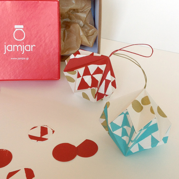 Γεωμετρικό χριστουγεννιάτικο μεταξοτυπημένο στολίδι origami - χαρτί, γεωμετρικά σχέδια, χειροποίητα, στολίδι, χριστουγεννιάτικο, χριστουγεννιάτικα δώρα, στολίδια - 2