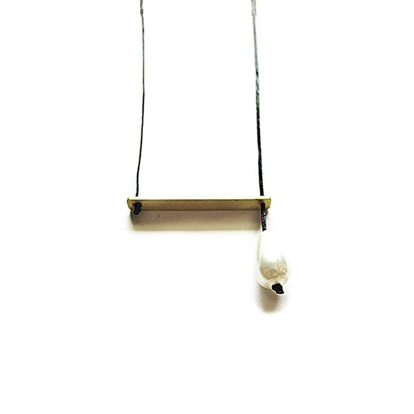 pearl drop line| χειροποιητο κολιε περλα minimal - chic, fashion, vintage, charms, κερωμένα κορδόνια, ιδιαίτερο, μοντέρνο, μακρύ, μέταλλο, κορδόνια, γεωμετρικά σχέδια, εντυπωσιακό, καθημερινό, minimal, must, κοντά, ευκολοφόρετο, διαχρονικό, μπρούντζος, κρεμαστά, amano, πέρλες, αυξομειούμενα, φθηνά