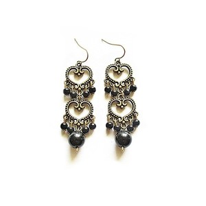 double beaded hearts| σκουλαρικι χαντρες καρδιες ethnic - statement, chic, μονόχρωμες, fashion, καλοκαιρινό, vintage, μόδα, ιδιαίτερο, μοναδικό, μοντέρνο, στρογγυλό, ανοιξιάτικο, χειμωνιάτικο, κύκλος, μέταλλο, γεωμετρικά σχέδια, χειροποίητα, εντυπωσιακά, κρίκοι, χάντρες, για όλες τις ώρες, μακριά, minimal, must, κλασσικά, ethnic, ευκολοφόρετο, διαχρονικό, μπρούντζος, κρεμαστά, amano, contemporary, μεγάλα, trend