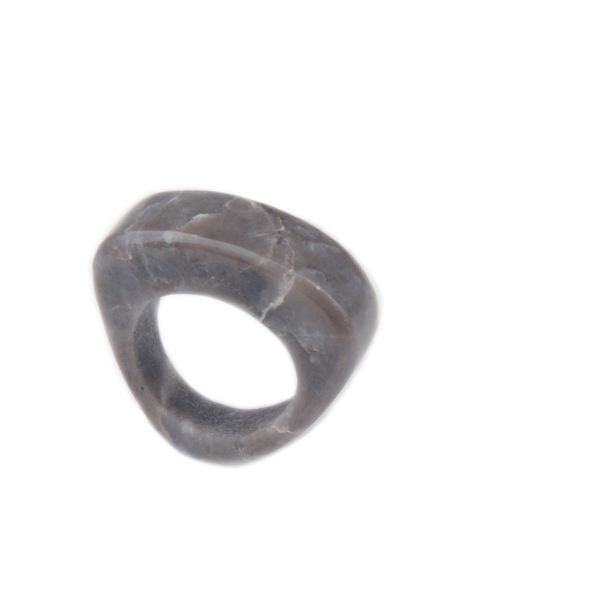 Μαρμαρόγλυπτο δαχτυλίδι από Ελληνικό μάρμαρο Κρήτης - statement, ημιπολύτιμες πέτρες, δαχτυλίδι, χειροποίητα, minimal, rock, σταθερά, μεγάλα, gift idea, δώρα για γυναίκες