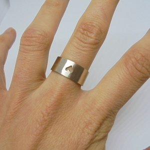 χειροποίητο δαχτυλίδι με σχέδιο καρδιάς από αλπακά . - χειροποίητα, καρδιά, romantic, κομψό, αυξομειούμενα, γυναικεία, ασημί, αλπακάς, minimal, φθηνά, σταθερά, μεγάλα