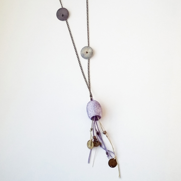 "Jellyfish" κολιέ με μεταξωτό κουκούλι ΜΩΒ - μετάξι, ημιπολύτιμες πέτρες, μοντέρνο, μακρύ, κολιέ, κορδόνια, θάλασσα, μακριά, μπρούντζος - 2