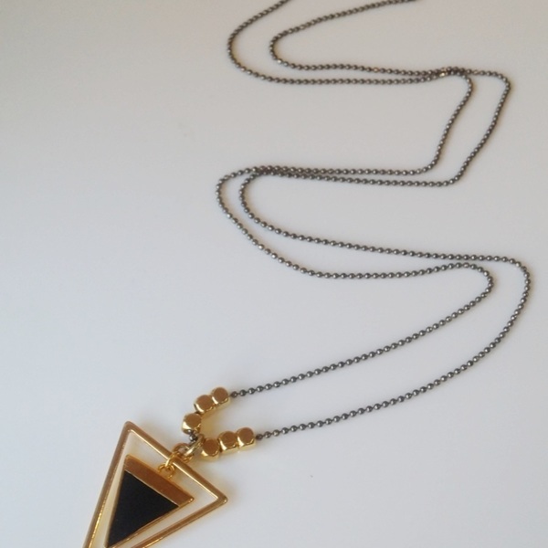 Necklace triangle - μοντέρνο, επιχρυσωμένα, ορείχαλκος, σμάλτος, street style, μακριά, minimal, layering, fashion jewelry, Black Friday