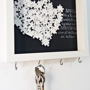 ΝEW!!! Κάδρο keyholder "Love is like a Puzzle" - επιτοίχιο, κλειδί, χειροποίητα, δώρα γάμου, δωράκι, unique, δώρα επετείου, gift idea, διακοσμητικά, δώρα αγίου βαλεντίνου, ιδεά για δώρο, κλειδοθήκες - 3