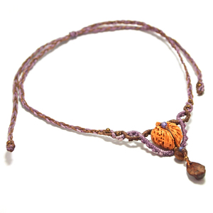 {Προμηθέας} boho hippie macrame πλεκτό κολιέ με καρπό ροδάκινου και χάντρες Αμέθυστου. - ημιπολύτιμες πέτρες, κεντητά, ξύλο, vintage, κερωμένα κορδόνια, μοναδικό, μοντέρνο, γυναικεία, ορείχαλκος, κρύσταλλα, μακρύ, μακραμέ, κορδόνια, χειροποίητα, εντυπωσιακό, φύλλο, romantic, must αξεσουάρ, personalised, unique, boho, ethnic, αυξομειούμενα