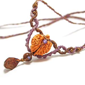 {Προμηθέας} boho hippie macrame πλεκτό κολιέ με καρπό ροδάκινου και χάντρες Αμέθυστου. - ημιπολύτιμες πέτρες, κεντητά, ξύλο, vintage, κερωμένα κορδόνια, μοναδικό, μοντέρνο, γυναικεία, ορείχαλκος, κρύσταλλα, μακρύ, μακραμέ, κορδόνια, χειροποίητα, εντυπωσιακό, φύλλο, romantic, must αξεσουάρ, personalised, unique, boho, ethnic, αυξομειούμενα - 2