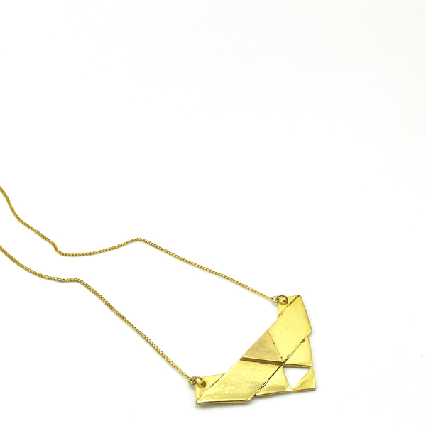 gold pendant // shape - μονόχρωμες, ιδιαίτερο, μοναδικό, μοντέρνο, επιχρυσωμένα, ορείχαλκος, δώρο, μέταλλο, κολιέ, γεωμετρικά σχέδια, χειροποίητα, για όλες τις ώρες, μακριά, minimal, unique, διαχρονικό, μπρούντζος, κρεμαστά