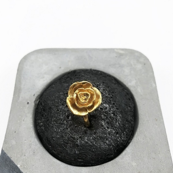 gold ring // blossom - μονόχρωμες, ιδιαίτερο, μοναδικό, μοντέρνο, επιχρυσωμένα, ορείχαλκος, δώρο, μέταλλο, δαχτυλίδι, χειροποίητα, για όλες τις ώρες, minimal, λουλούδι, μικρά, unique, διαχρονικό, μπρούντζος, αυξομειούμενα - 2