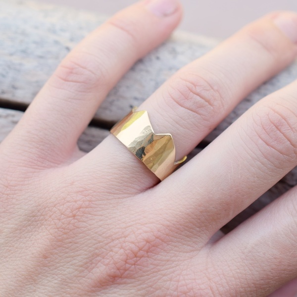 ορειχάλκινο δαχτυλίδι οροσειρά! χειροποίητο δαχτυλίδι σφυρήλατο - επιχρυσωμένα, ορείχαλκος, ορείχαλκος, χρυσό, κορώνα, δαχτυλίδι, minimal, βεράκια, rock - 2