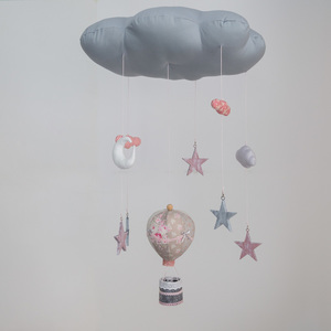 Μόμπιλε σύννεφο με αερόστατο και αστέρια σε αποχρώσεις του γκρι του σάπιου μήλου και του κόκκινου - ύφασμα, βαμβάκι, διακοσμητικό, κορίτσι, αγόρι, αστέρι, όνομα - μονόγραμμα, αερόστατο, σύννεφο, δώρα για βάπτιση, συννεφάκι, μόμπιλε, παιδικό δωμάτιο, παιδική διακόσμηση, βρεφικά, κρεμαστά, ξύλινα στοιχεία, δώρο για νεογέννητο, δώρα για μωρά, για παιδιά, προσωποποιημένα