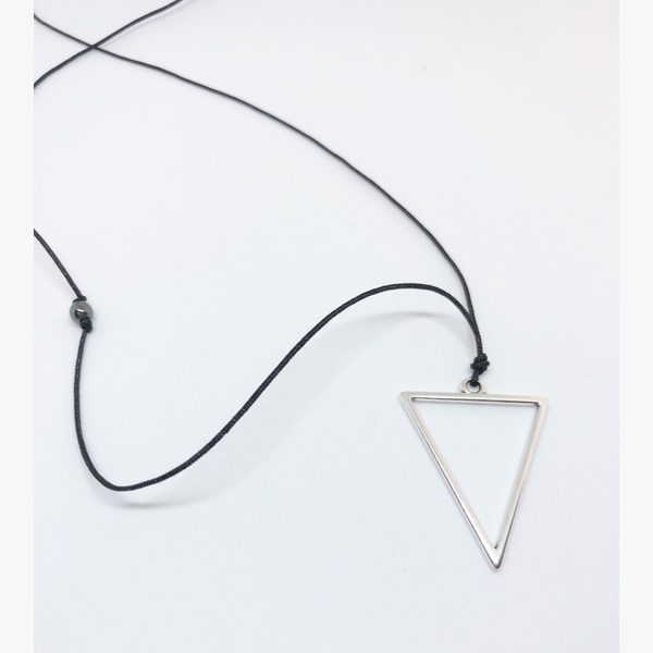 Triangle simple - chic, charms, μοντέρνο, αιματίτης, αιματίτης, κολιέ, κορδόνια, γεωμετρικά σχέδια, all day, κοντά, μεταλλικά στοιχεία, κρεμαστά, Black Friday, φθηνά - 2