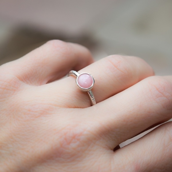 Ασημένιο δαχτυλίδι με Ρόζ Οπάλιο (Pink Opal) - ασήμι, ημιπολύτιμες πέτρες, ημιπολύτιμες πέτρες, πέτρα, ασήμι 925, δαχτυλίδι, χειροποίητα, minimal, οπάλιο, σταθερά, δώρα για γυναίκες - 2