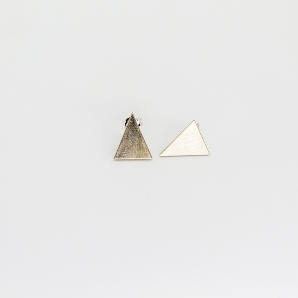Ασημένια σκουλαρίκια τριγωνάκια - ασήμι, μοντέρνο, γεωμετρικά σχέδια, καρφωτά