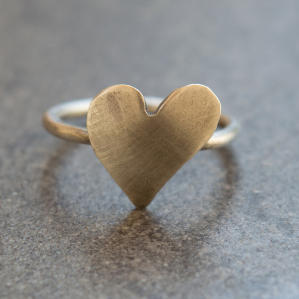 Ασημένιο δαχτυλίδι "καρδιά" - statement, ασήμι, μοντέρνο, καρδιά, γεωμετρικά σχέδια, χειροποίητα, minimal, μικρά, σταθερά, δώρα αγίου βαλεντίνου, φθηνά - 2