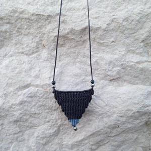 Makrame neckless Thalia - ημιπολύτιμες πέτρες, chic, βραδυνά, μοντέρνο, χαολίτης, αιματίτης, αγάπη, μακραμέ, κορδόνια, χειροποίητα, εντυπωσιακό, romantic, minimal, personalised, χριστουγεννιάτικο, boho, ethnic, all season, gift idea, δώρα γενεθλίων, Black Friday, γιορτή της μητέρας, αυξομειούμενα