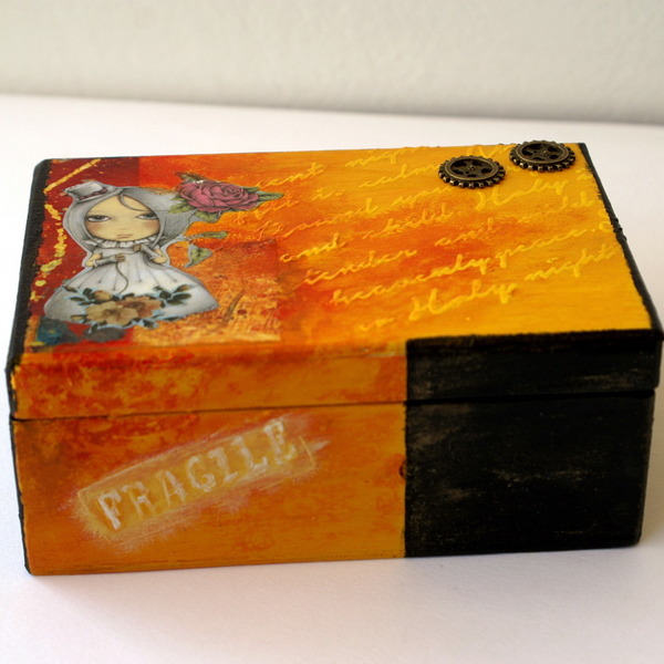 Κίτρινο κουτί - ξύλο, ντεκουπάζ, δώρο, κουτί, οργάνωση & αποθήκευση, παιδί, φελλός, μεταλλικά στοιχεία, κουτιά αποθήκευσης - 2