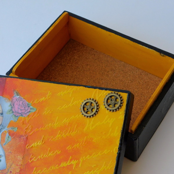 Κίτρινο κουτί - ξύλο, ντεκουπάζ, δώρο, κουτί, οργάνωση & αποθήκευση, παιδί, φελλός, μεταλλικά στοιχεία, κουτιά αποθήκευσης - 3